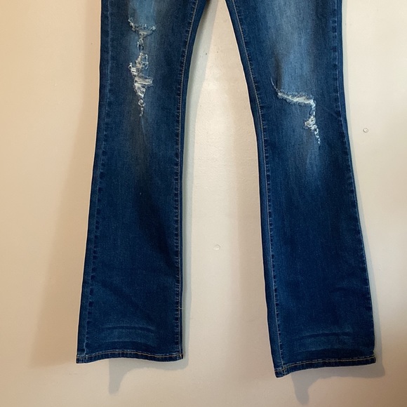 A2jeans Los Angeles California Jeans women’s size 5 stressed out. - Picture 2 of 7
